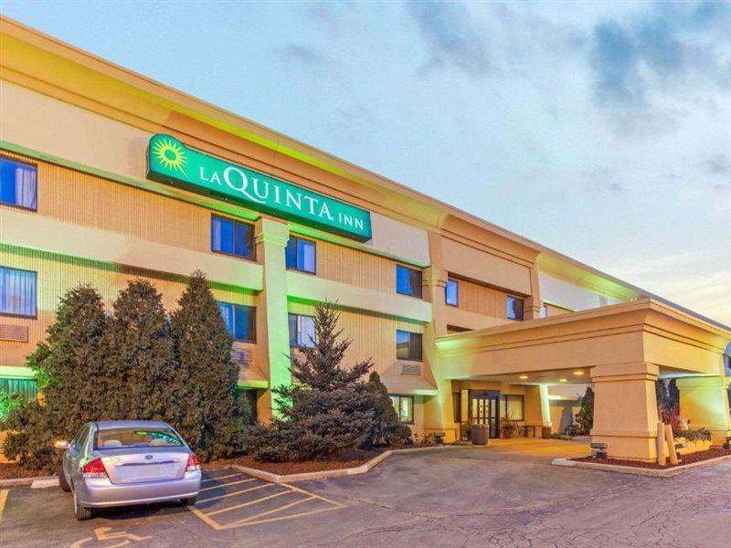 La Quinta Inn By Wyndham Milwaukee Airport / Oak Creek Exterior foto